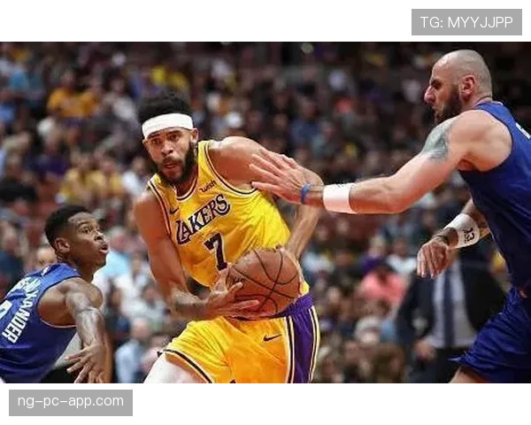 戈塔特篮下高效率砍分拉开内线对比差距